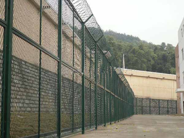 監(jiān)獄護欄網 - 安平縣全昊金屬絲網制品有限公司圖片4
